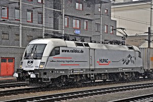 Siemens ES 64 U2 - 182 600-7 operated by Wiener Lokalbahnen Cargo GmbH