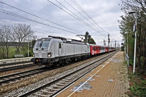Siemens Vectron MS - 193 820 operated by Österreichische Bundesbahnen