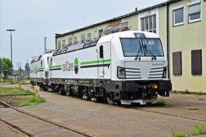 Siemens Vectron AC - 476 457 operated by railCare AG