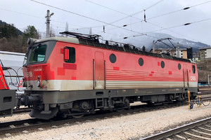 SGP ÖBB Class 1144 - 1144 065 operated by Rail Cargo Austria AG