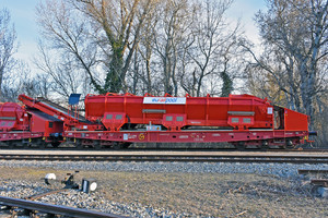 Plasser & Theurer MFS 45 - 353 013-1 operated by Eurailpool GmbH