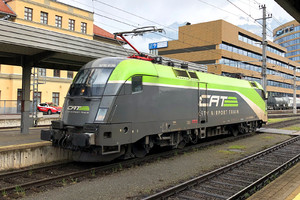 Siemens ES 64 U2 - 1016 036 operated by Österreichische Bundesbahnen