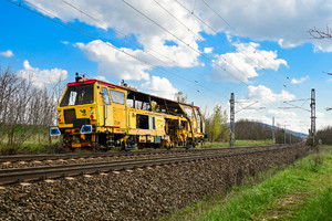 MTH Plzeň / Plasser & Theurer ASP 400.1 - 422 146-7 operated by Železnice Slovenskej Republiky