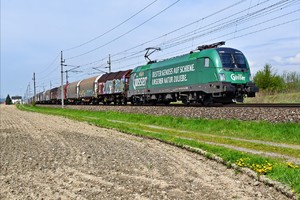 Siemens ES 64 U2 - 1016 021 operated by Rail Cargo Austria AG