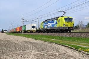Siemens Vectron MS - 193 587 operated by Wiener Lokalbahnen Cargo GmbH