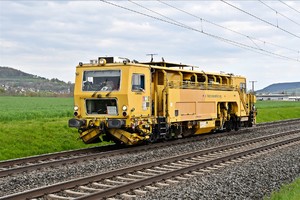 Plasser & Theurer 08-275 UNIMAT-Sprinter - 9122 003 operated by Deutsche Bahn / DB AG