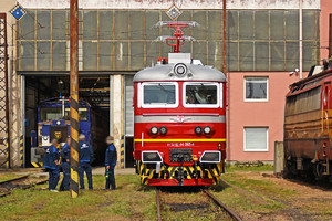 Škoda 68E - 044 065-8 operated by Chemin de fer de l'Etat bulgare - Bulgarski Durzhavni Zheleznitsi