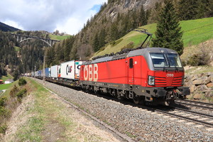 Siemens Vectron MS - 1293 037 operated by Rail Cargo Austria AG