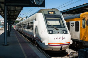 Renfe Class 599 - 035 operated by Renfe Viajeros, S.A.