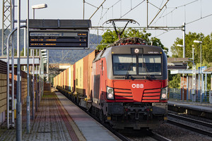 Siemens Vectron MS - 1293 021 operated by Rail Cargo Austria AG