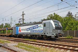 Siemens Vectron AC - 193 993-3 operated by Retrack GmbH & Co. KG