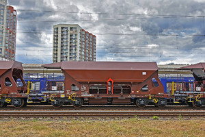 Class F - Faccns - 6985 127-2 operated by Rail Cargo Austria AG