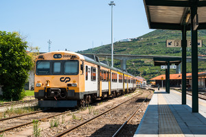 CP Class 592.0 - 058M operated by CP - Comboios de Portugal, E.P.E.