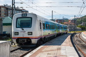 Renfe Class 594.1 - 102 operated by Renfe Viajeros, S.A.