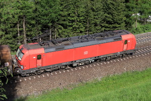 Siemens Vectron MS - 193 347 operated by DB Cargo AG