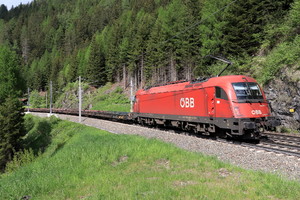 Siemens ES 64 U4 - 1216 007 operated by Rail Cargo Austria AG