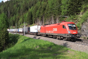 Siemens ES 64 U2 - 1116 271 operated by Rail Cargo Austria AG