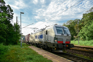 Siemens Vectron MS - 193 925 operated by METRANS, a.s.