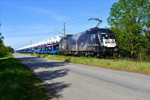 Siemens ES 64 U2 - 182 510 operated by Steiermarkbahn Transport & Logistik GmbH