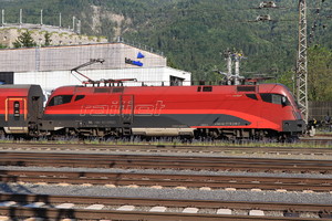 Siemens ES 64 U2 - 1116 219 operated by Österreichische Bundesbahnen