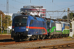 Siemens ES 64 U2 - 1116 195 operated by Rail Cargo Austria AG