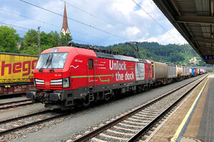 Siemens Vectron MS - 193 342 operated by DB Cargo AG