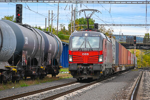 Siemens Vectron MS - 1293 065 operated by Rail Cargo Carrier – Slovakia s.r.o.
