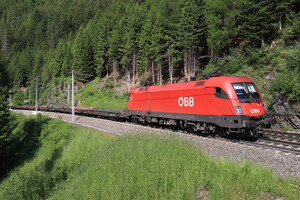 Siemens ES 64 U2 - 1116 103 operated by Rail Cargo Austria AG