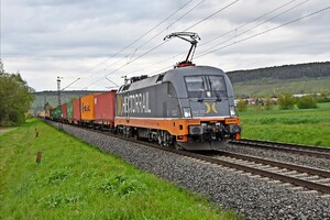 Siemens ES 64 U2 - 242.532 operated by Hector Rail AB