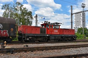 SGP ÖBB Class 1063 - 1063 029 operated by Rail Cargo Austria AG