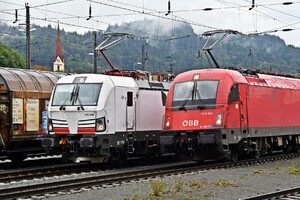 Siemens Vectron MS - 193 596 operated by TXLogistik