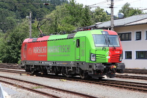 Siemens Vectron AC - 193 228 operated by TXLogistik