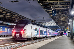 Alstom Coradia Polyvalent - 85017L operated by SNCF Voyageurs