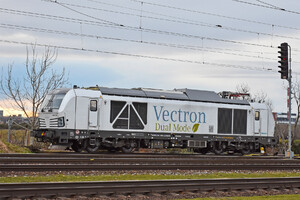 Siemens Vectron Dual Mode - 248 019 operated by METRANS (Danubia) a.s.