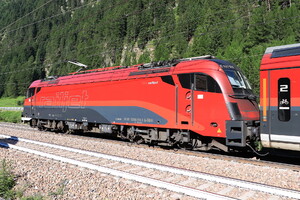 Siemens ES 64 U4 - 1216 014 operated by Österreichische Bundesbahnen