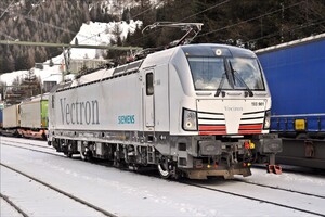 Siemens Vectron MS - 193 901 operated by Lokomotion Gesellschaft für Schienentraktion mbH