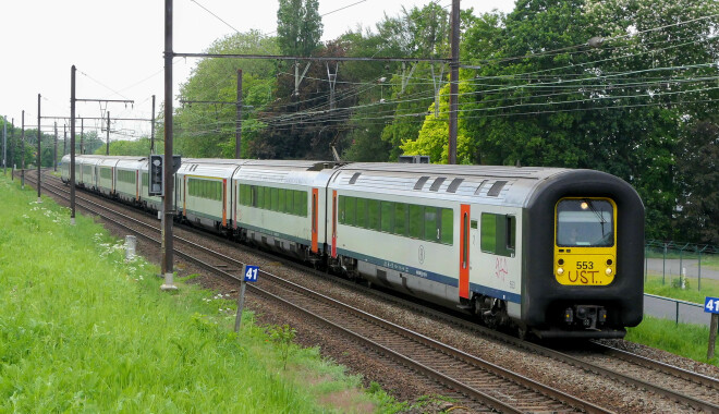 553 - NMBS/SNCB Class AM96 operated by Nationale Maatschappij van ...