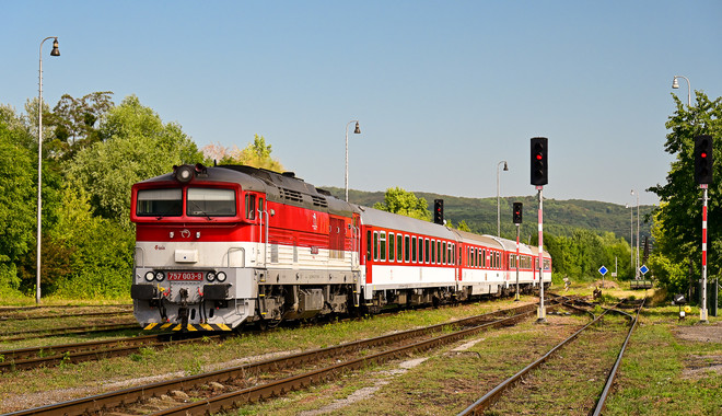 757 003-9 - ŽOS Zvolen Class 757 operated by Železničná Spoločnost
