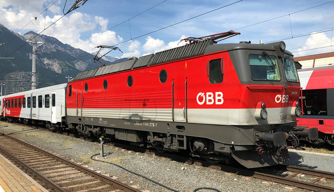 1144 279 - ÖBB Class 1144 operated by Österreichische Bundesbahnen
