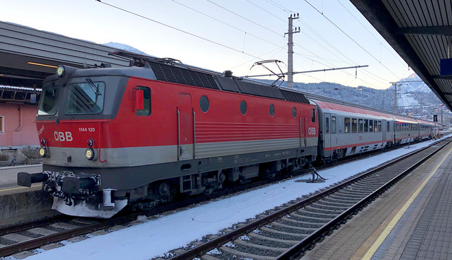 1144 120 - ÖBB Class 1144 operated by Österreichische Bundesbahnen