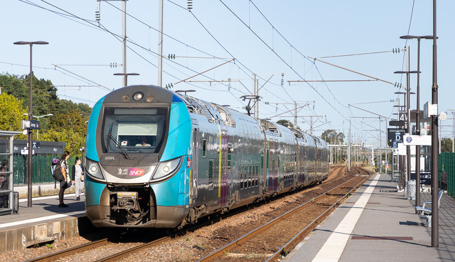SNCF Train / TER Z23500 (TER 2N) - YouTube